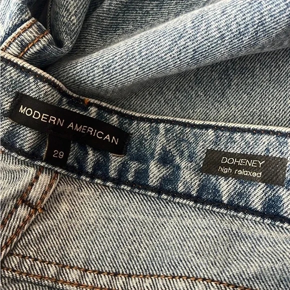 MODERN AMERICAN
DOHENY - Picture 8 of 9